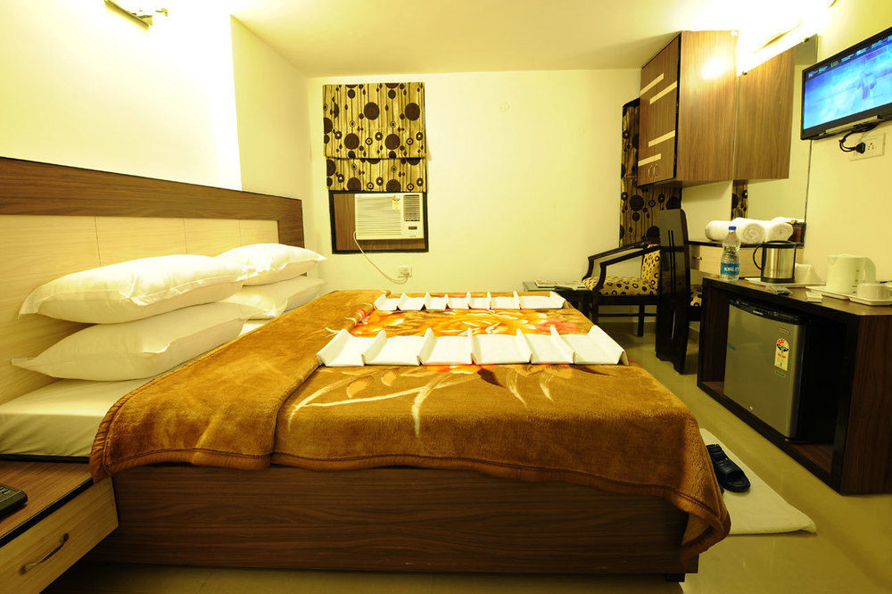 Hotel Hkj Residency Амрітсар Екстер'єр фото